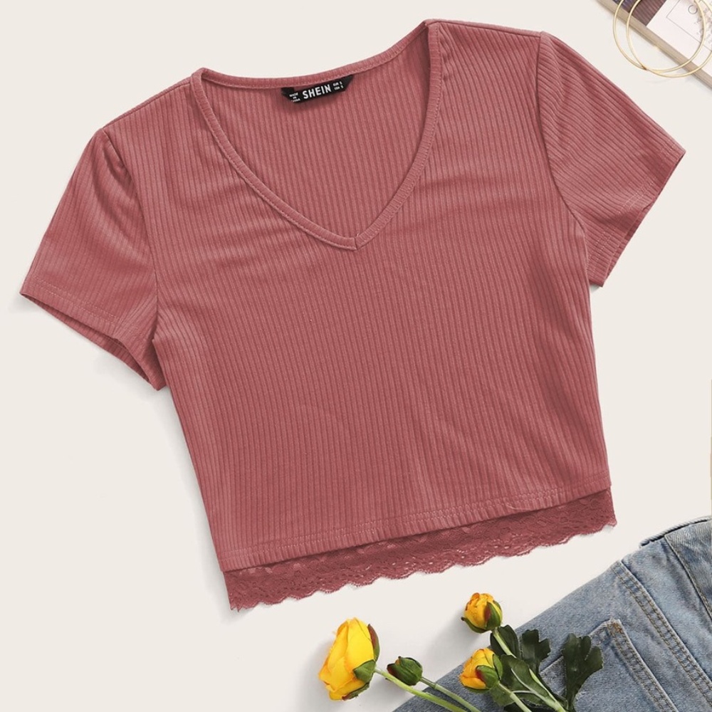 V-neck Lace Hem Rib-knot Tee
